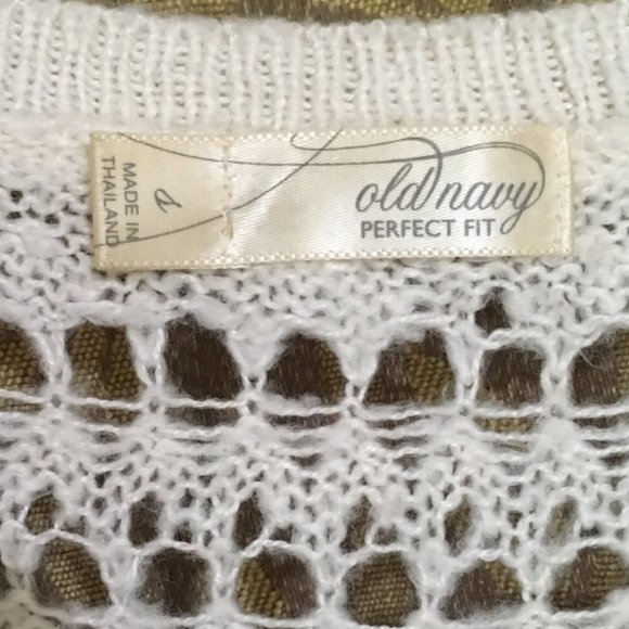 White Old Navy Summer Top - Picture 3 of 4